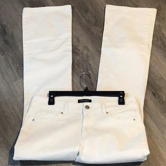 NWOT White House Black Market Blanc Boot Leg White Size 8 Woman's Jeans - Picture 5 of 7